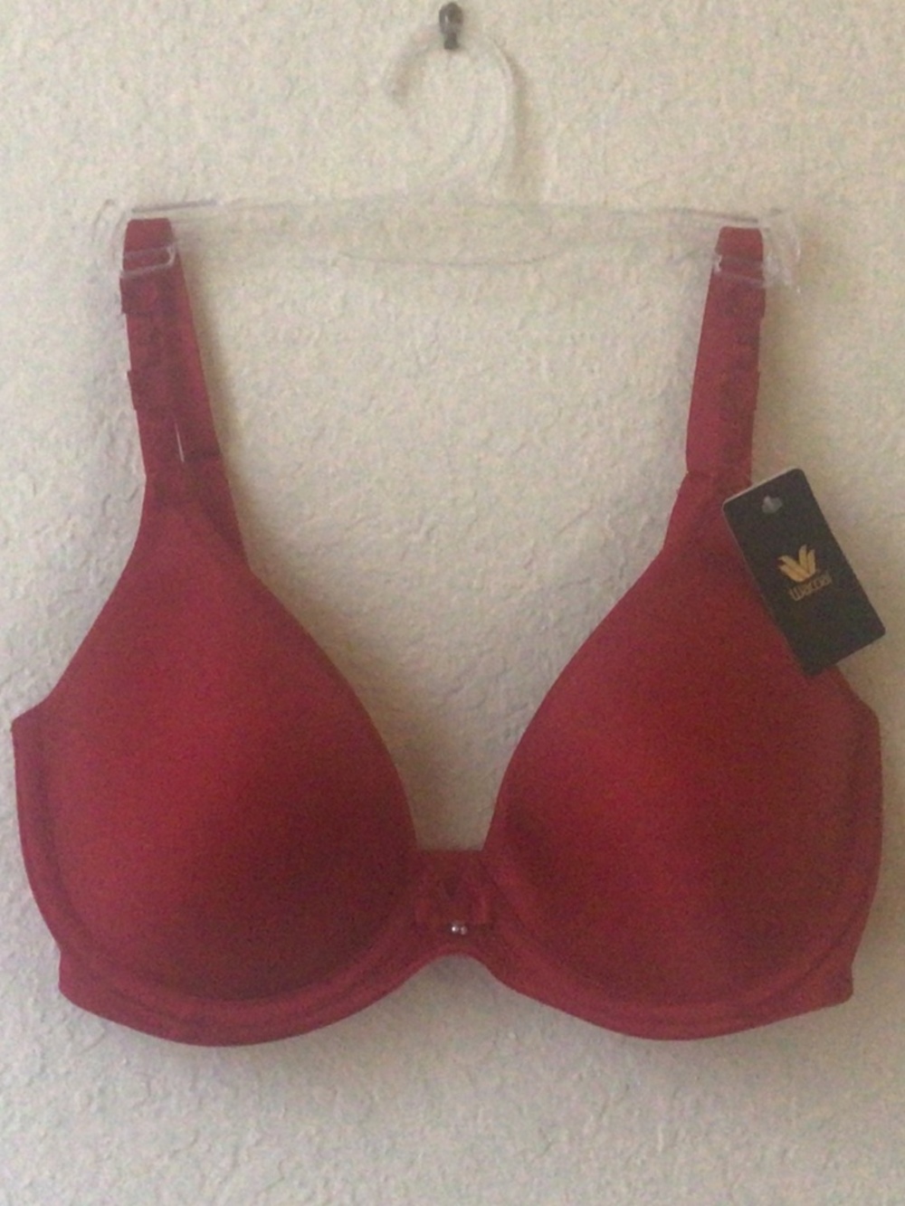 NWT Wacoal Europe Eclat t-shirt bra 32dd in red. Matching panty S. Retail $132.